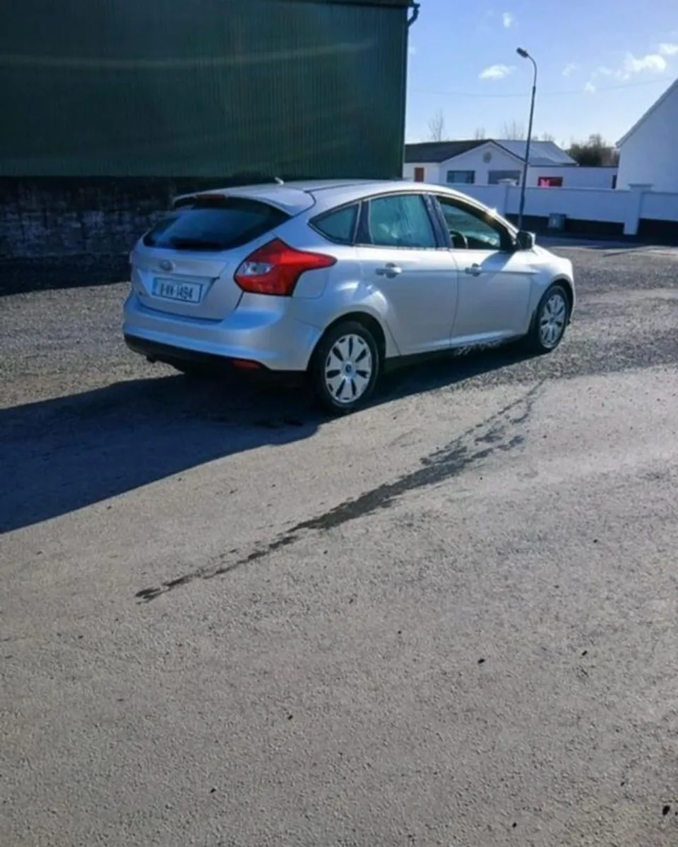 2011 Ford Focus Needs Engine - Image 4