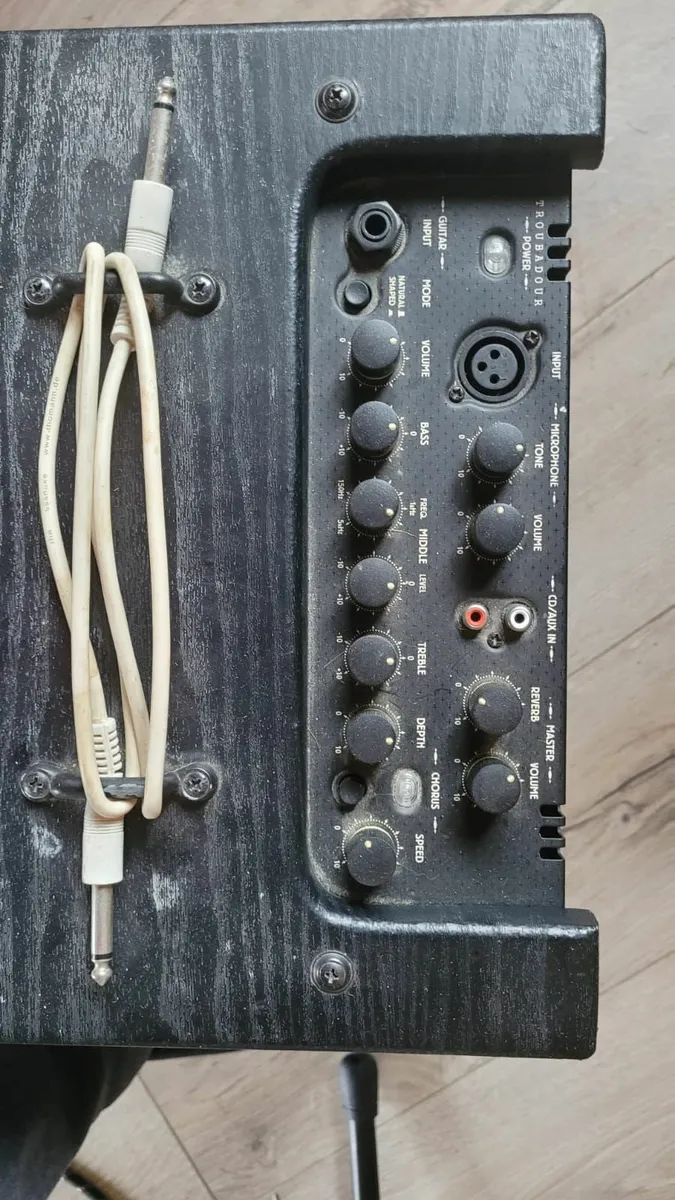 Ibanez Troubadour T35 Acoustic Guitar Amp - Image 2