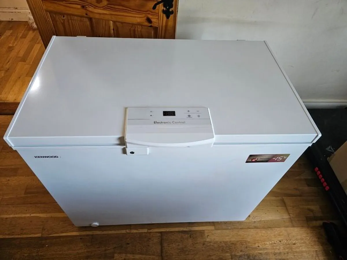 Chest freezer - Image 1