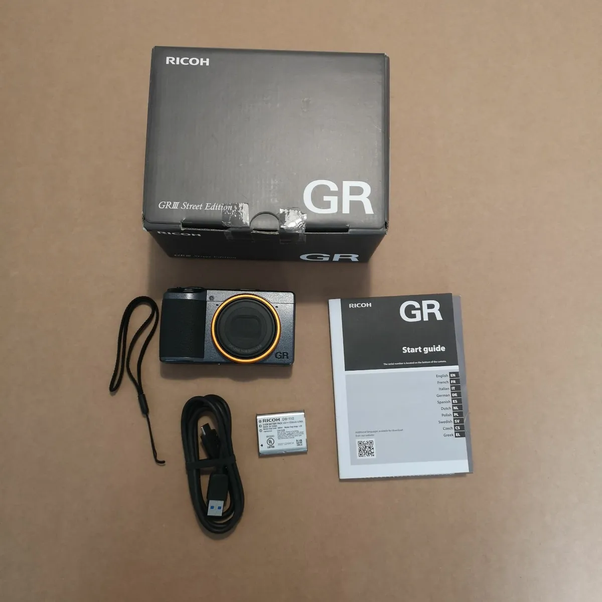 Ricoh GRIII Street Edition - 1,376 shots - Image 1