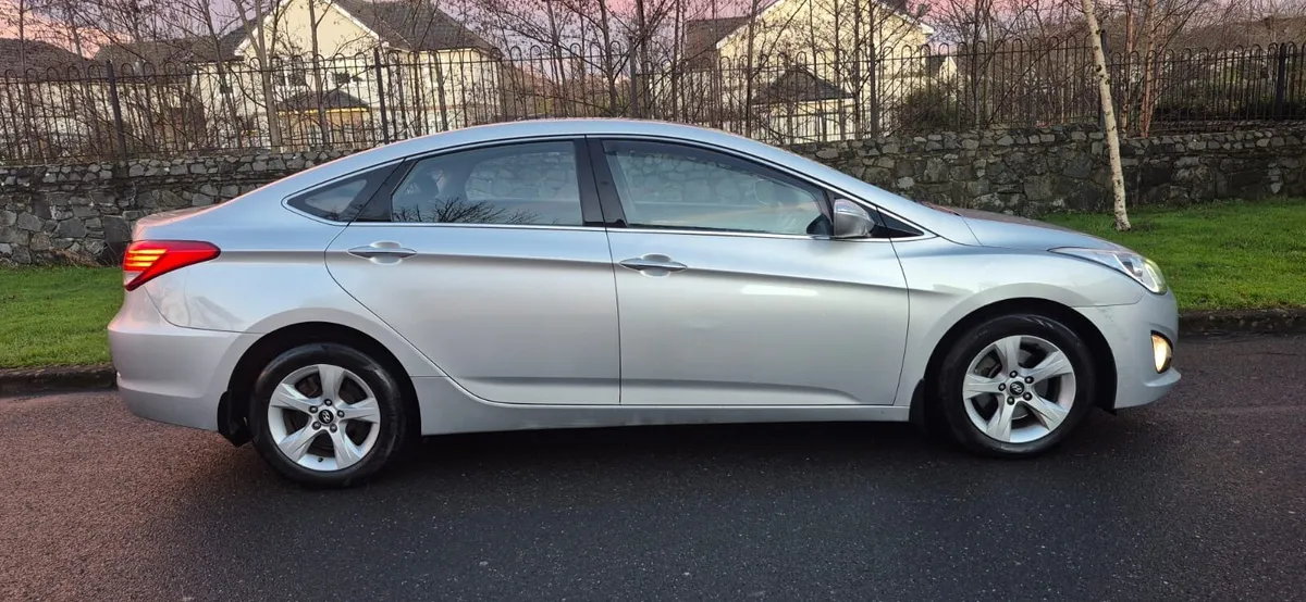2013 Hyundai i40 1.7 Diesel Automatic – Saloon - Image 1