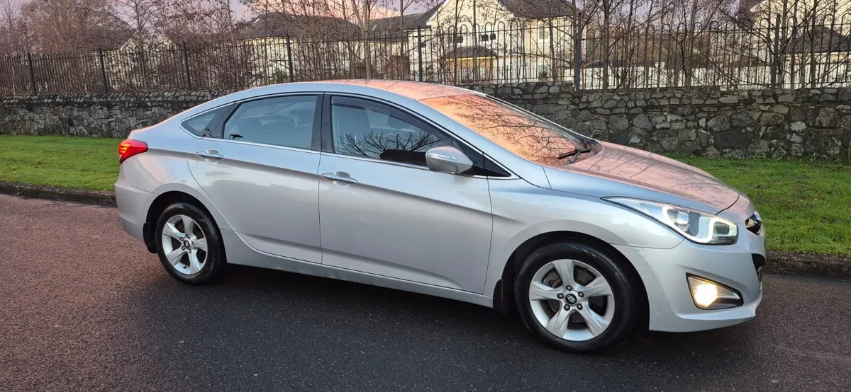 2013 Hyundai i40 1.7 Diesel Automatic – Saloon - Image 2