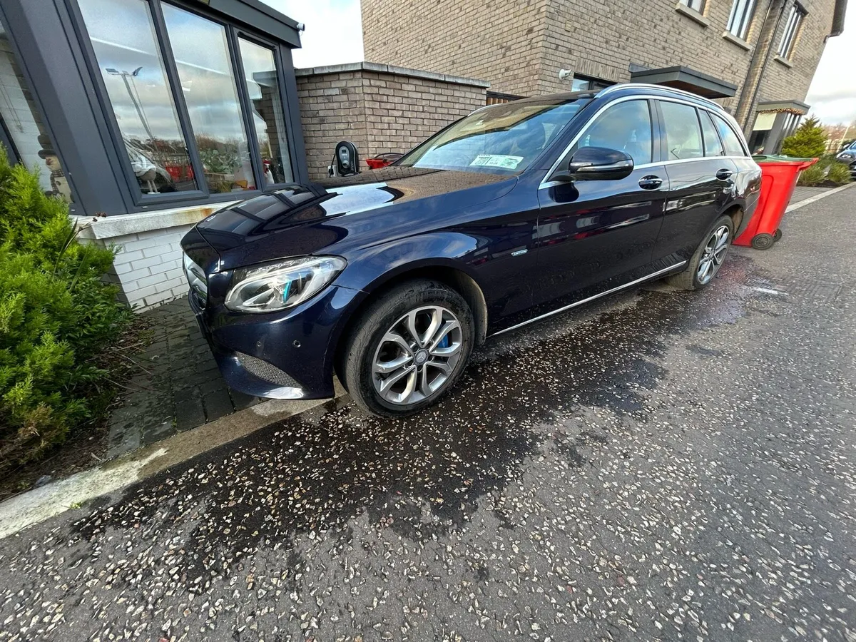 Mercedes C350e Estate Plug-in-Hybrid  NCT 05/27 - Image 2