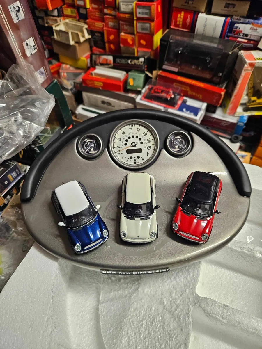 Corgi Mini Cooper Diorama Display - Image 1
