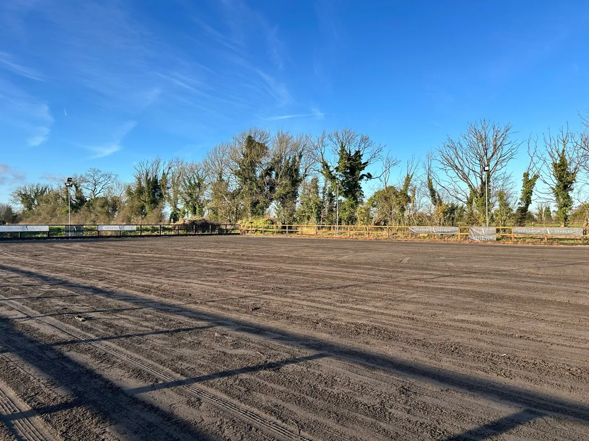 Livery Available 🏡🍂 - Image 2