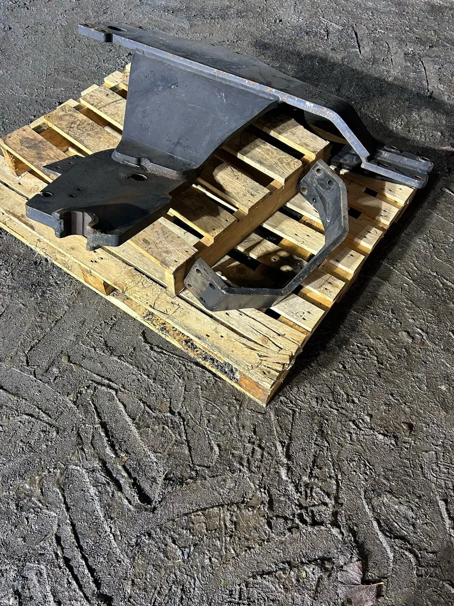 Quicke Brackets - Image 4