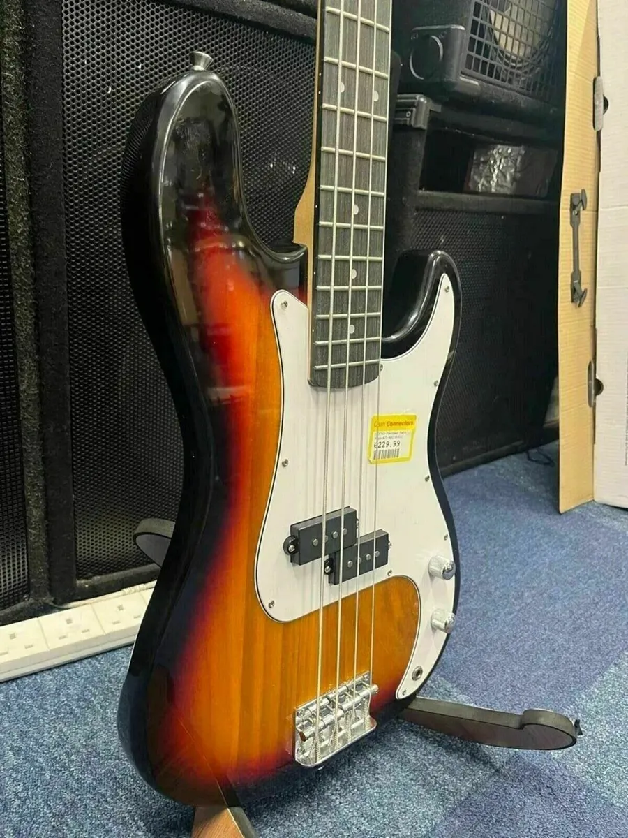 *NEW* Freshman P-Bass - Image 1