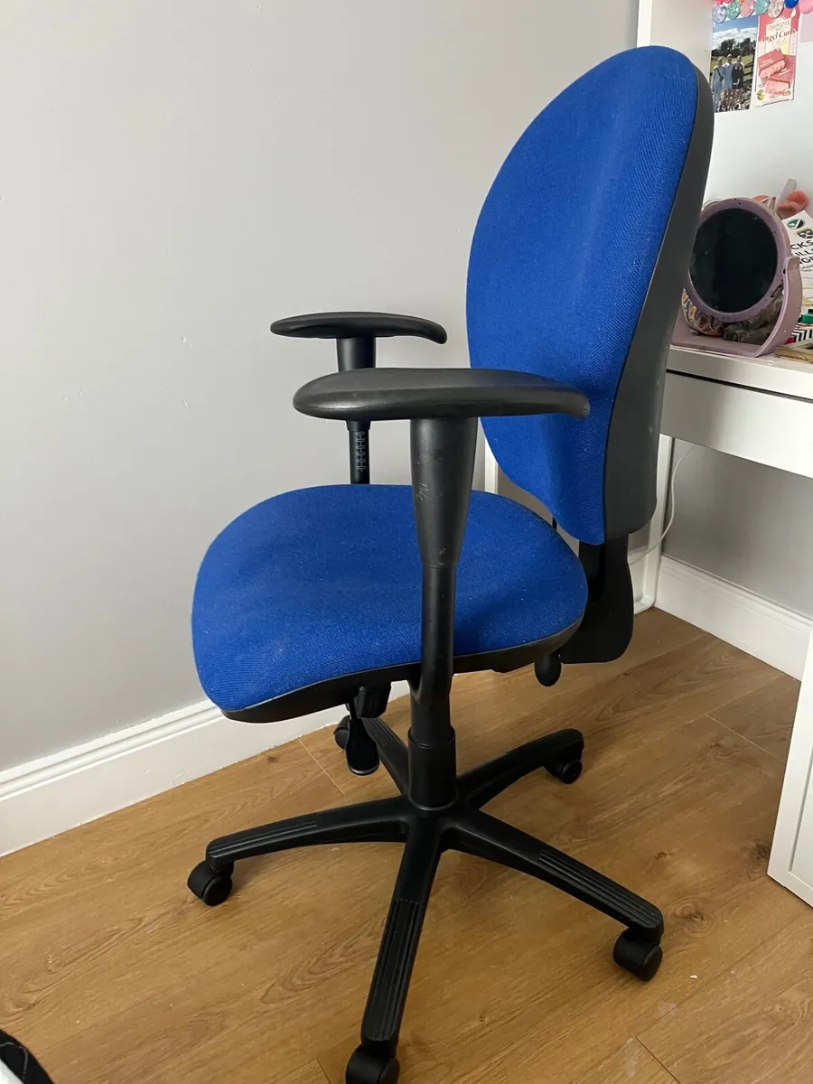 Office chair - Image 3