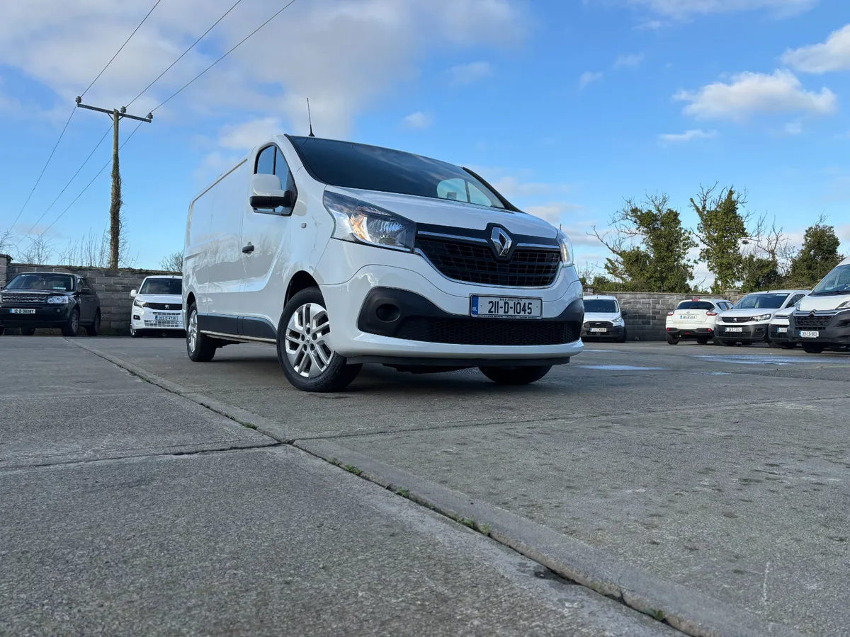 Renault Trafic 2.0 Turbo Diesel - Image 3