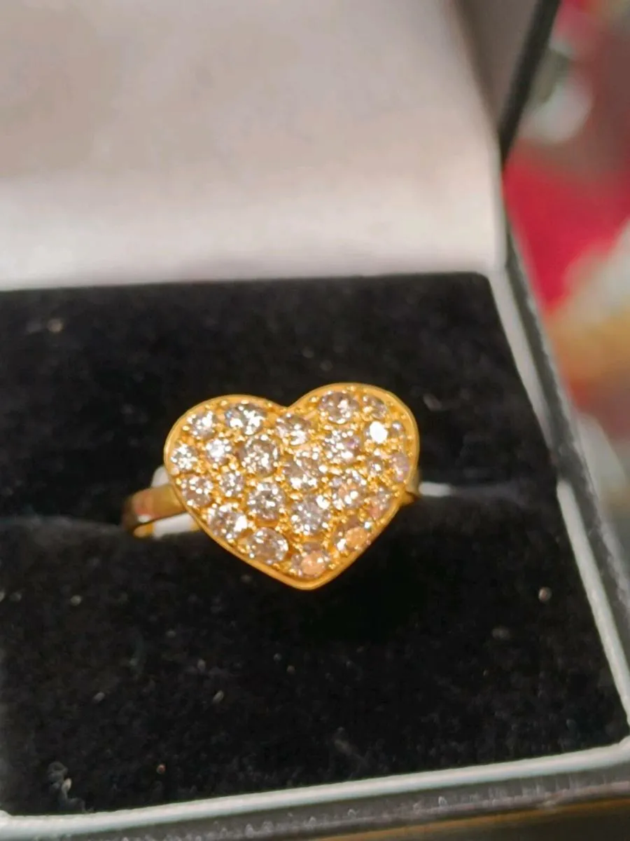 Heart Diamond Cluster Ring , 18k Yellow Gold - Image 4