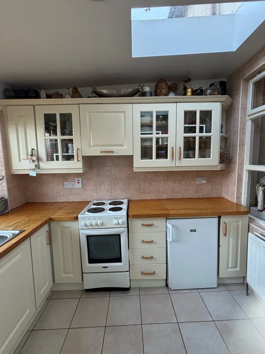 Kitchen units - Image 2