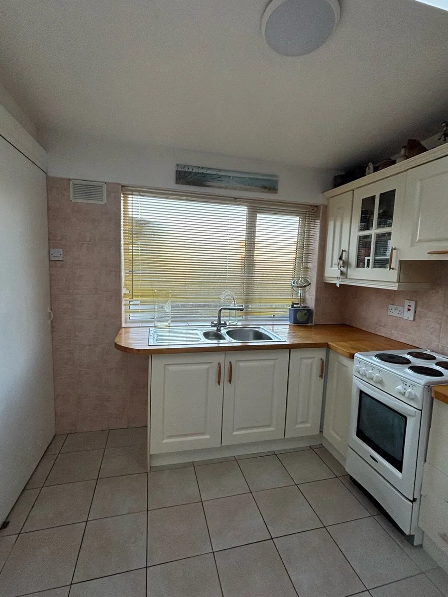 Kitchen units - Image 3