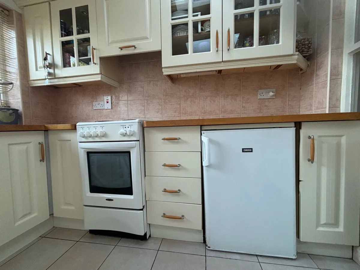 Kitchen units - Image 4