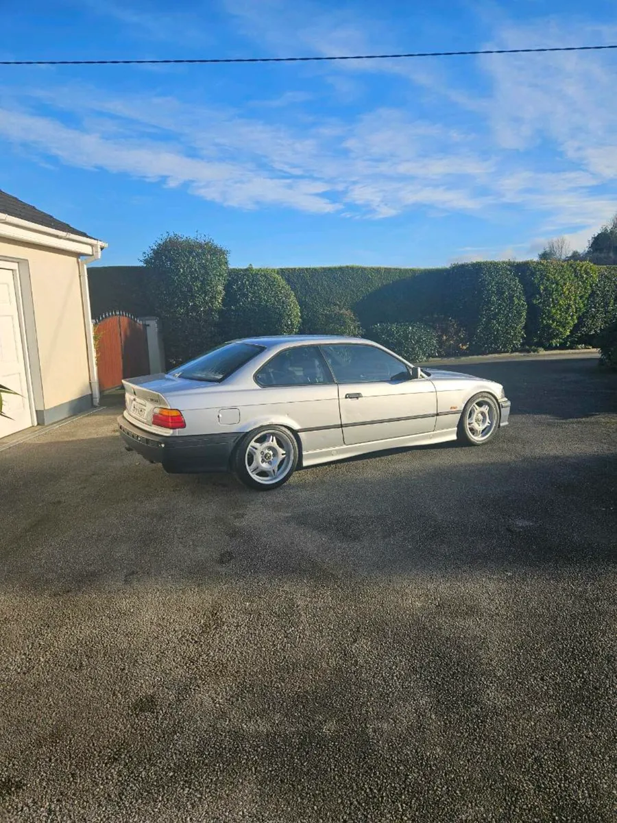 Bmw E36 Coupe - Image 2