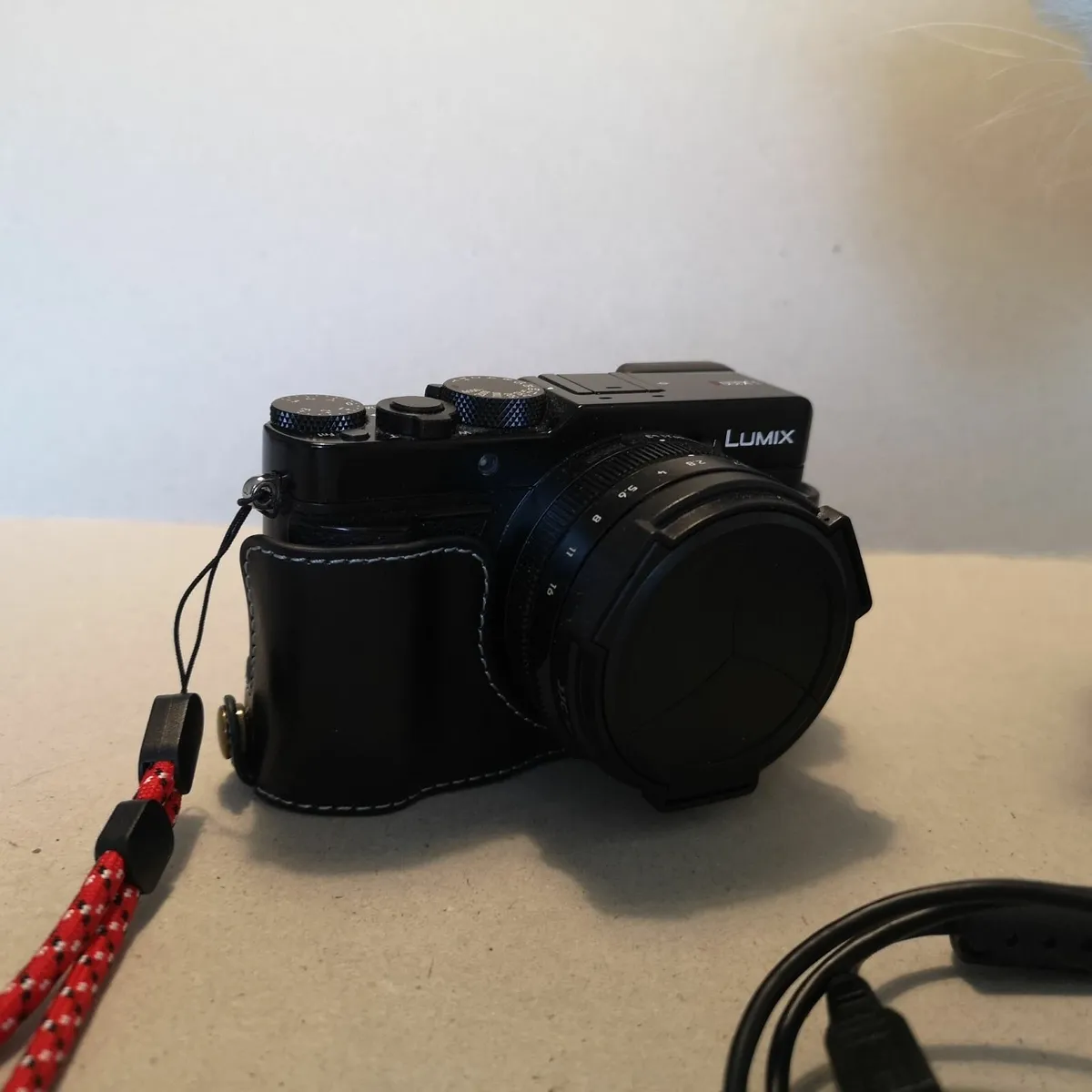 Lumix LX100 II - 5000 Shots - Pristine Condition - Image 3