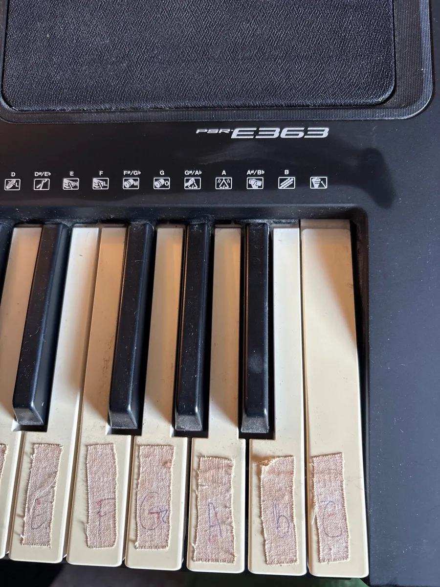 Yamaha Keyboard PSR E363 - Image 4