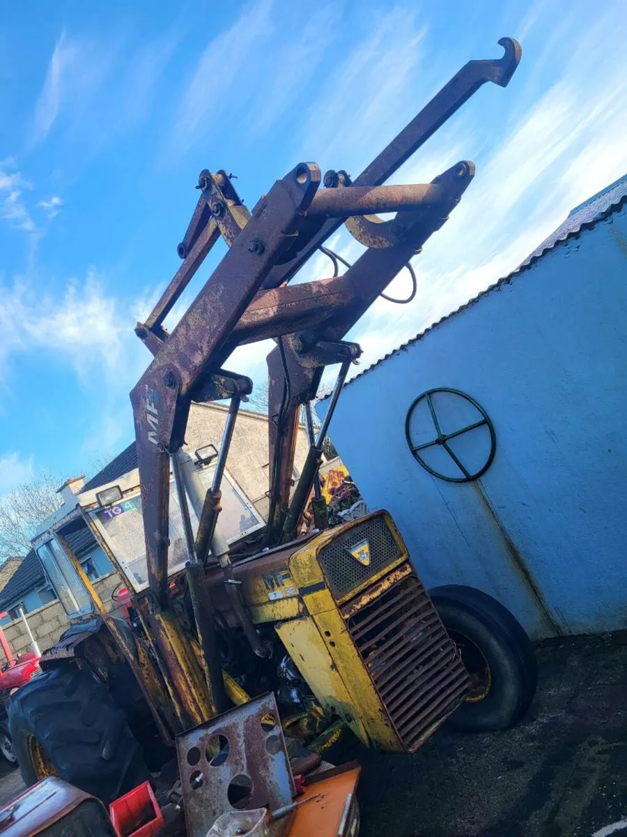 Tractors and Tractor Parts - Image 4