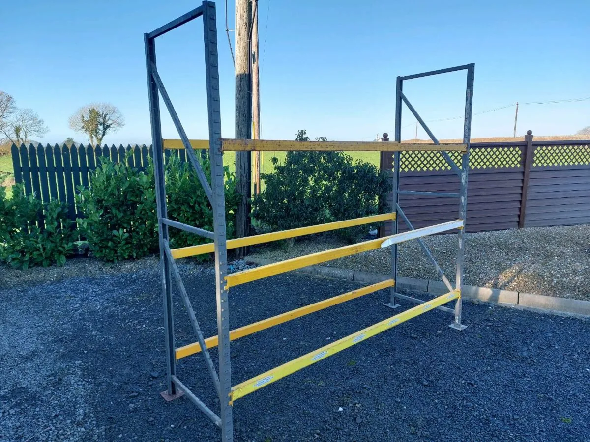 Long span shelving - Image 1