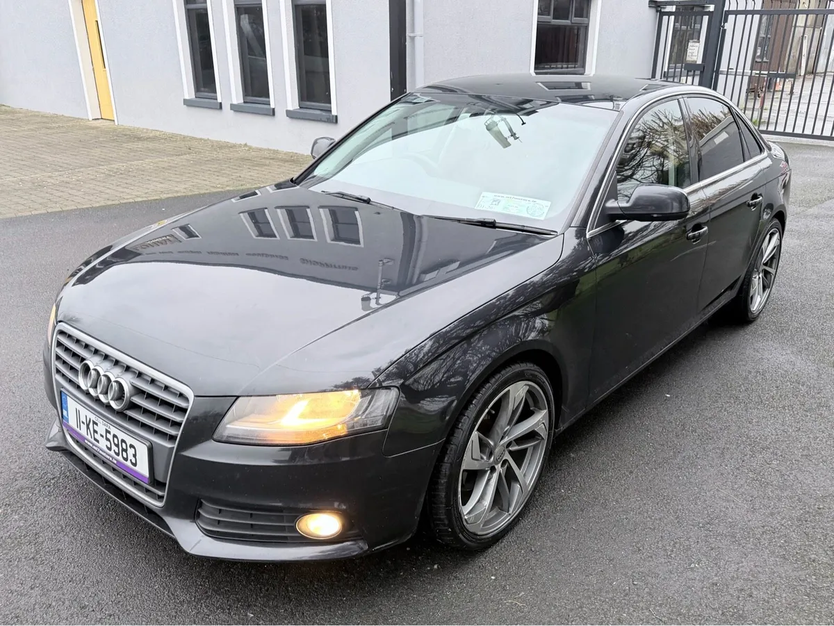 2011 Audi A4 - Image 2