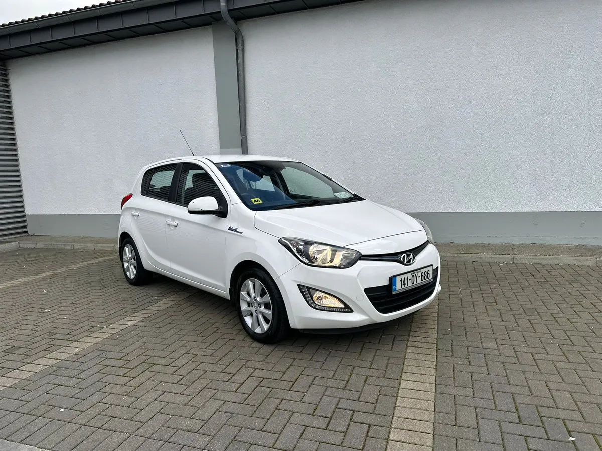Hyundai i20 2014 new nct 03/27 - Image 1