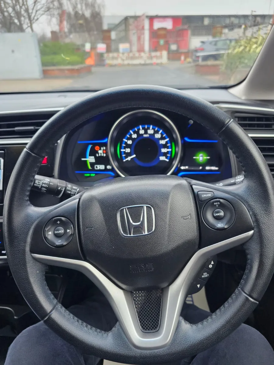 Honda Fit 2014 Automatic Hybrid - Image 2