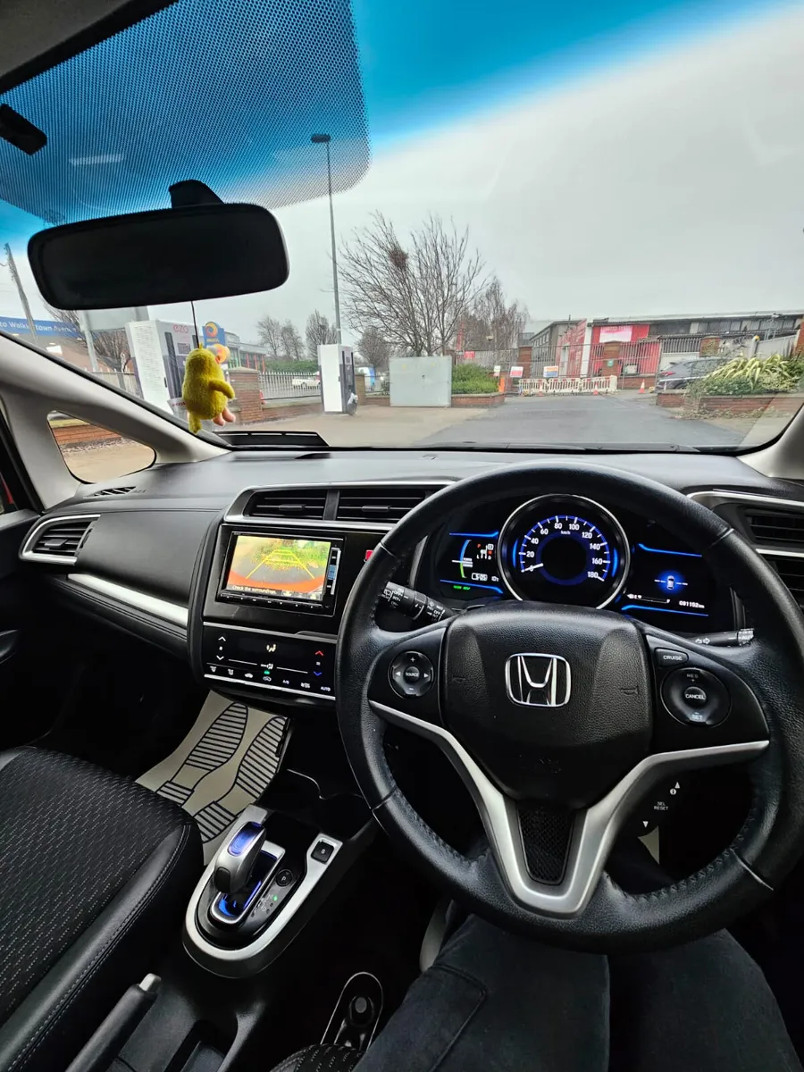 Honda Fit 2014 Automatic Hybrid - Image 4