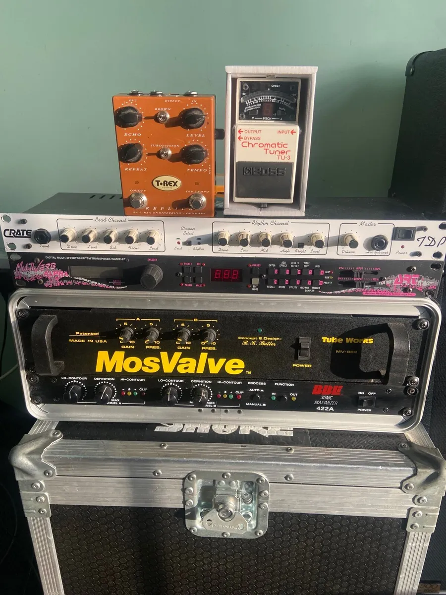 Amps and effects - Image 1