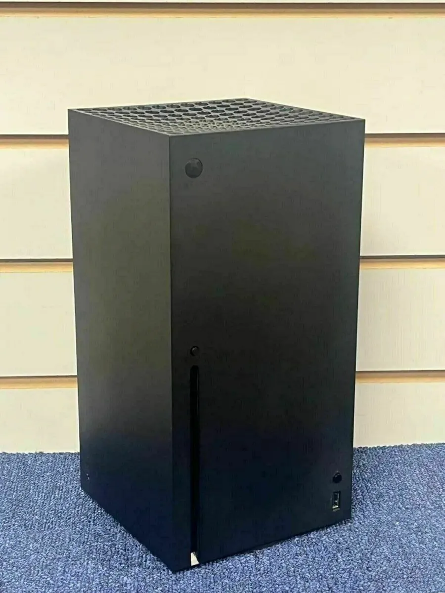 Xbox Series X - Image 1