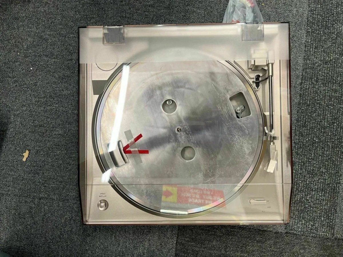 Denon Turntable - Image 2