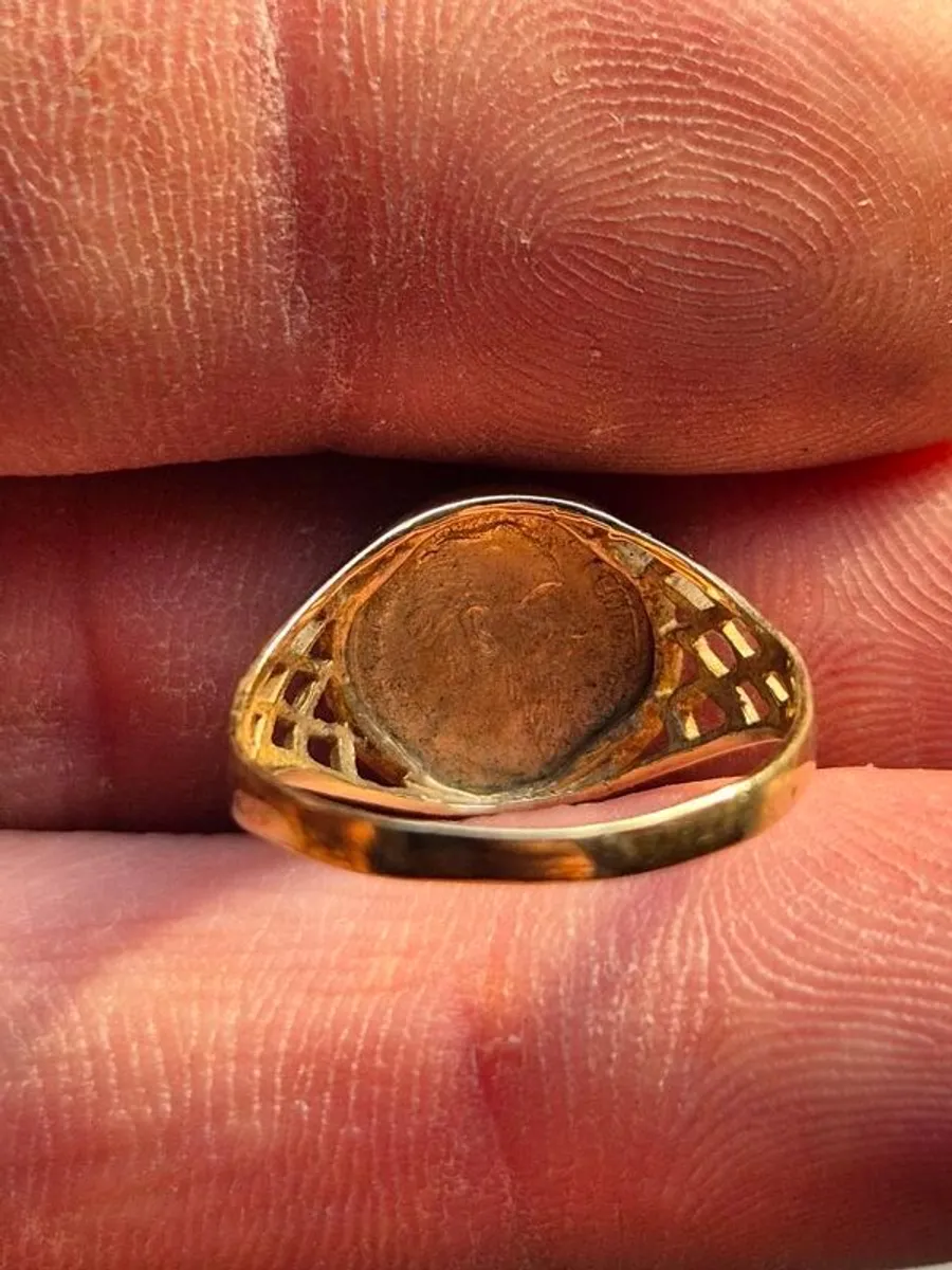 Vintage 9ct gold sovereign  ring - Image 4
