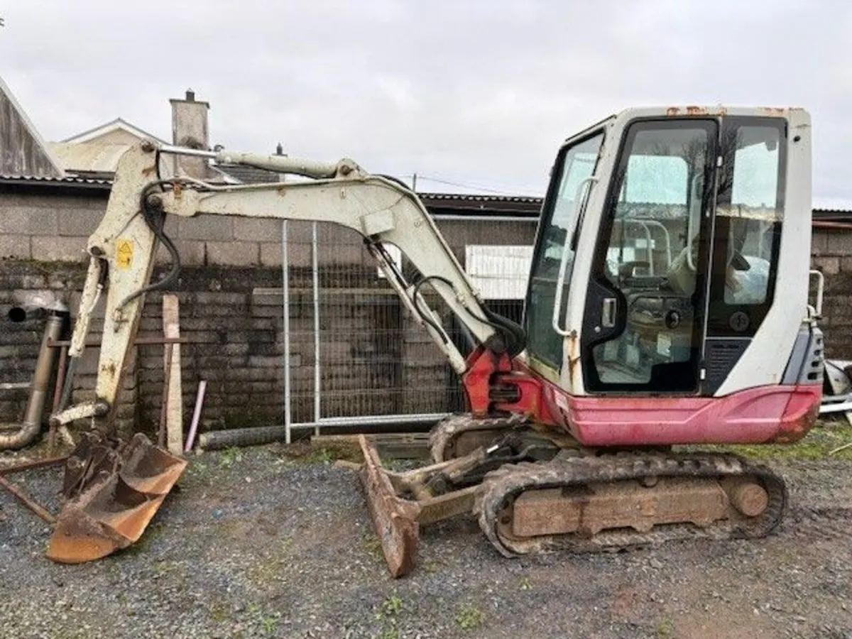 Takeuchi TB228 Digger 2012