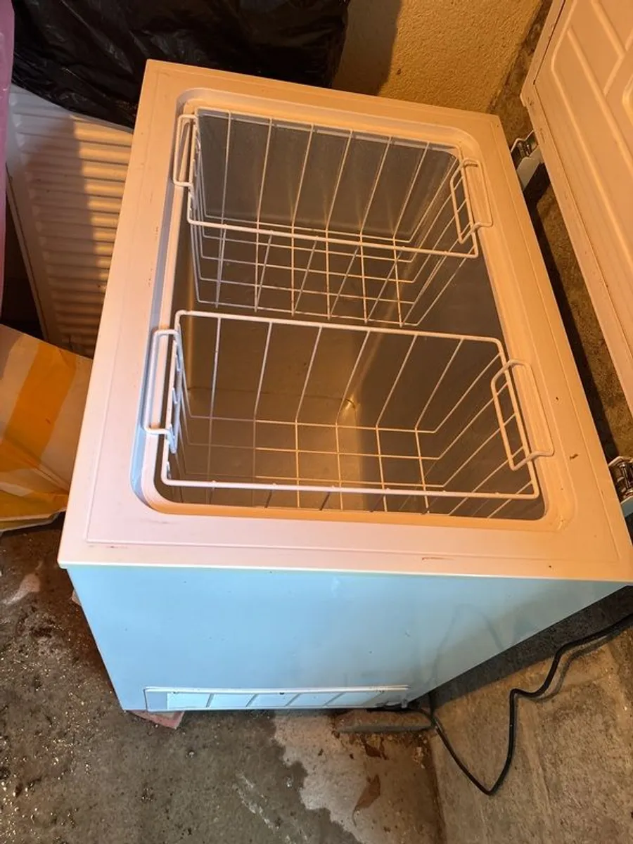chest freezer - Image 2