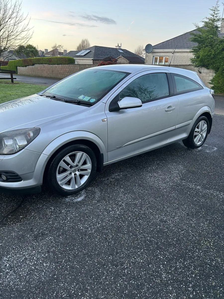Vauxhall Astra SXI 2007 NCT 09/26 Tax 08/26 - Image 2