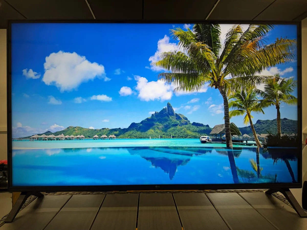 Television: 43inch LG UHD AI UA75 4K Smart TV 2025 - Image 2