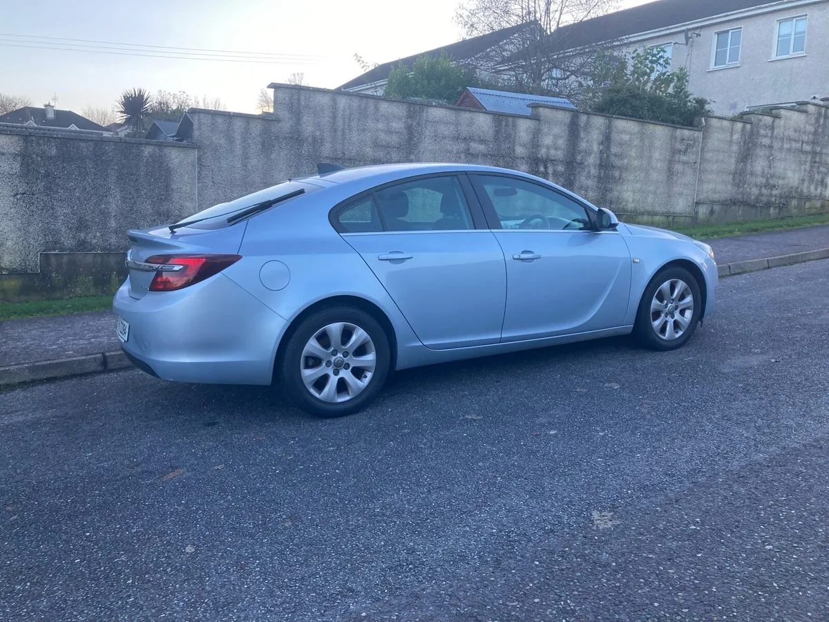 2017 Opel Insignia 1.6 Diesel Hatchback - Image 3