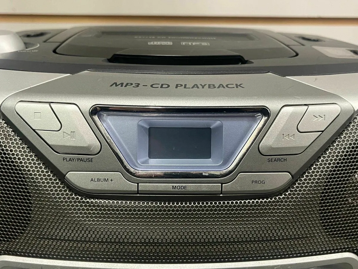 Philips Stereo - Image 3