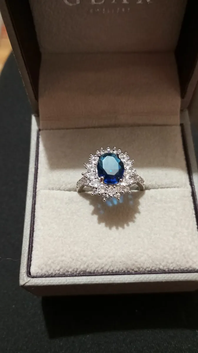 Silver Princess Diana Saphire/Diamond.ring - Image 3