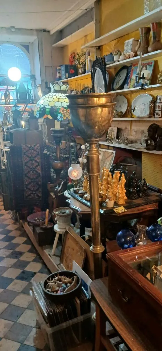 Closing down sale - Image 4