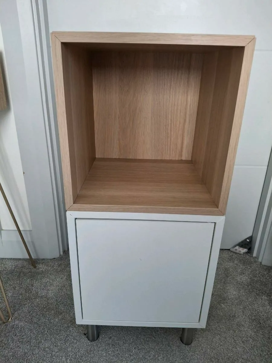 Bedside unit - Image 1