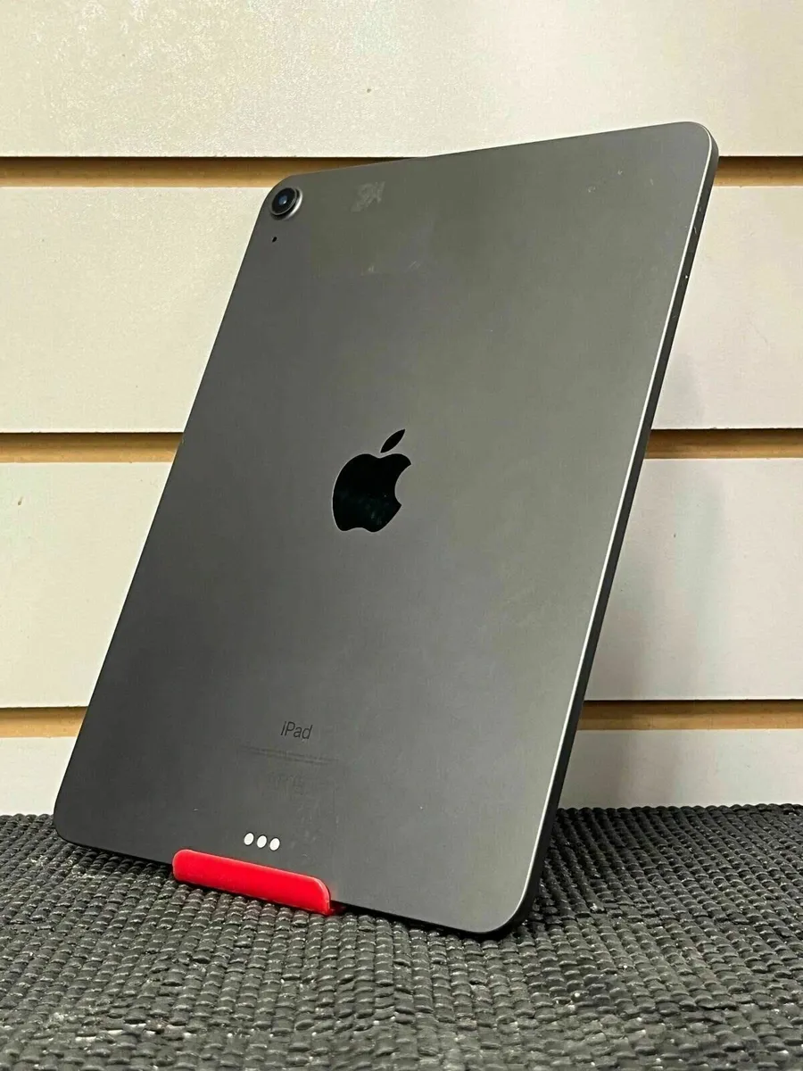 iPad Air 4th Gen 256GB - Image 1