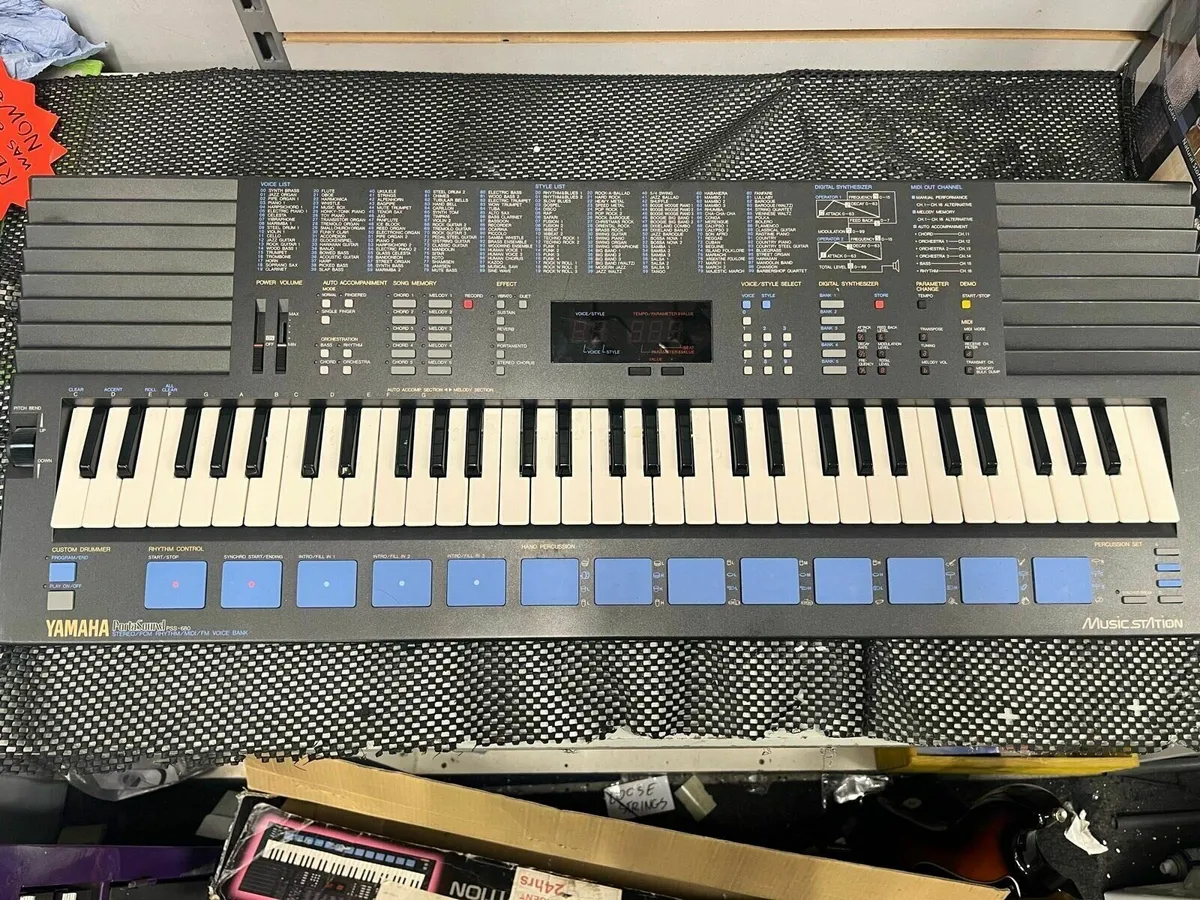 Yamaha PSS-680 Synth - Image 2