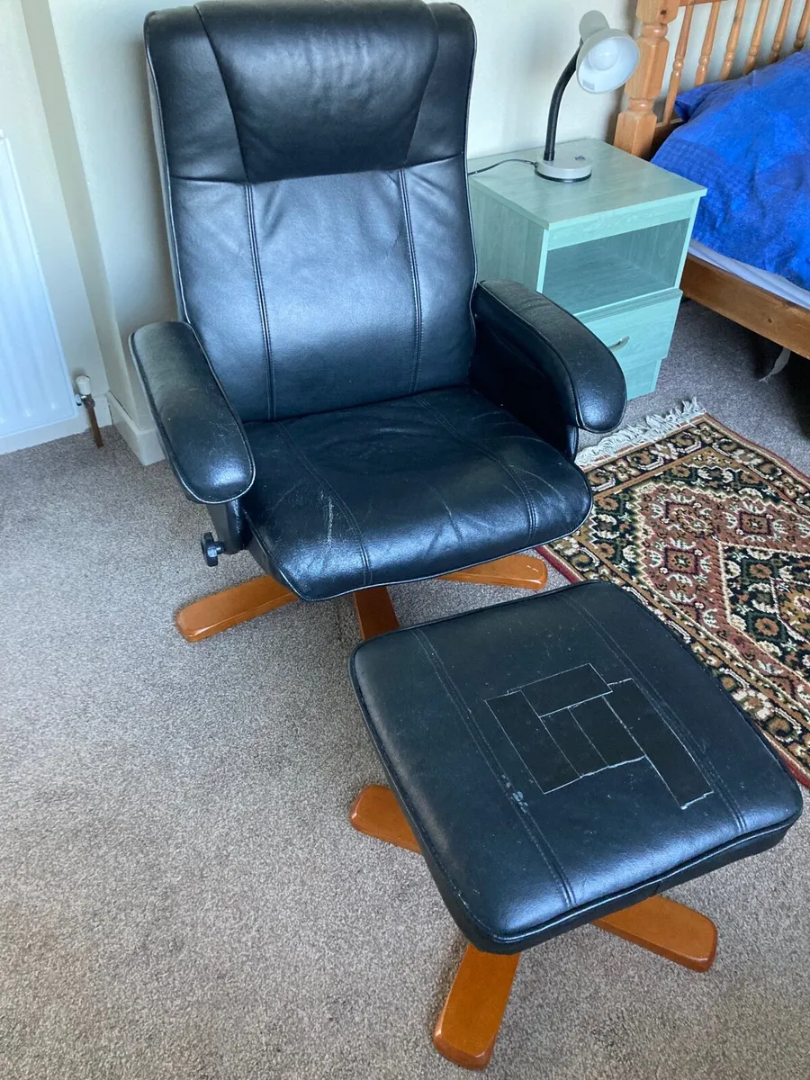 Recliner chair and foot stool - Image 3