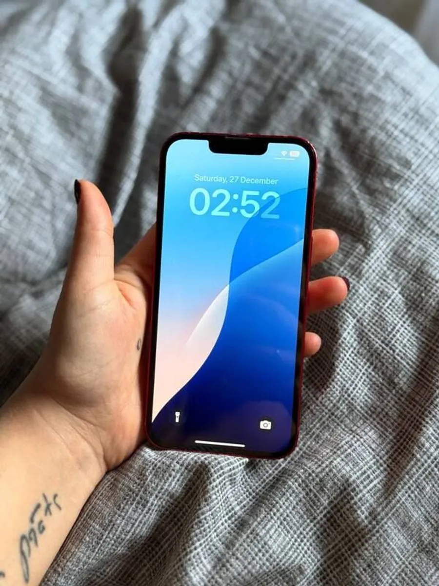 Apple iPhone 13 RED 128GB  Unlocked - Image 3