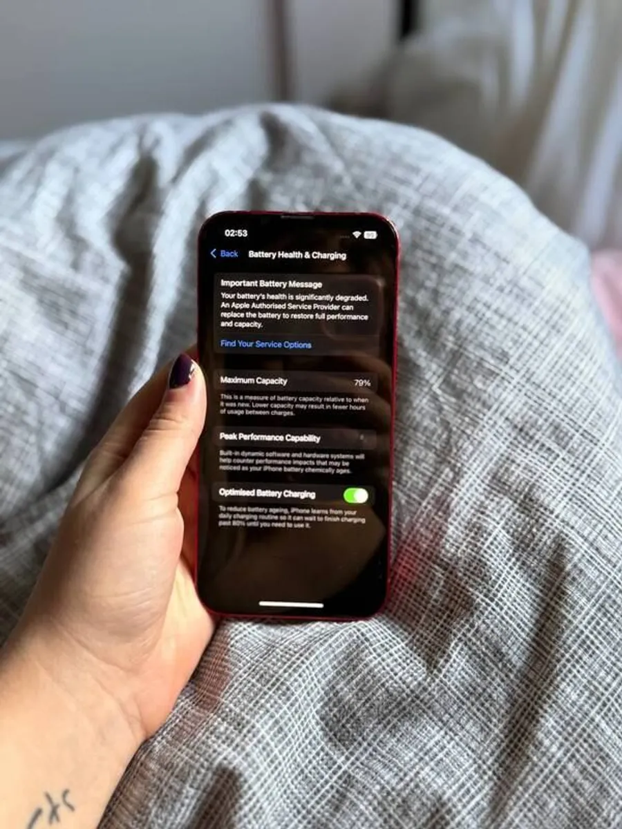 Apple iPhone 13 RED 128GB  Unlocked - Image 4