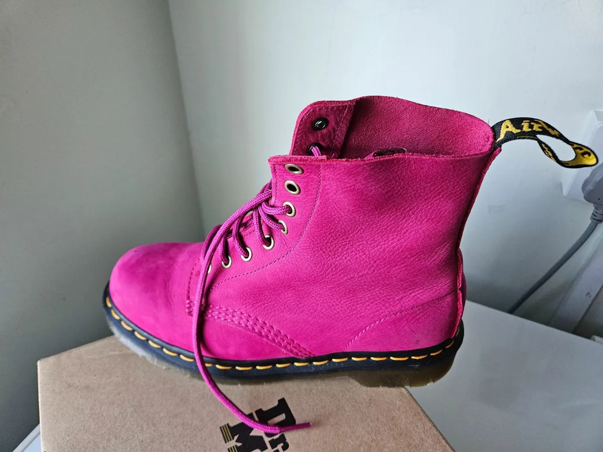 DR. MARTENS BOOTS - Image 3