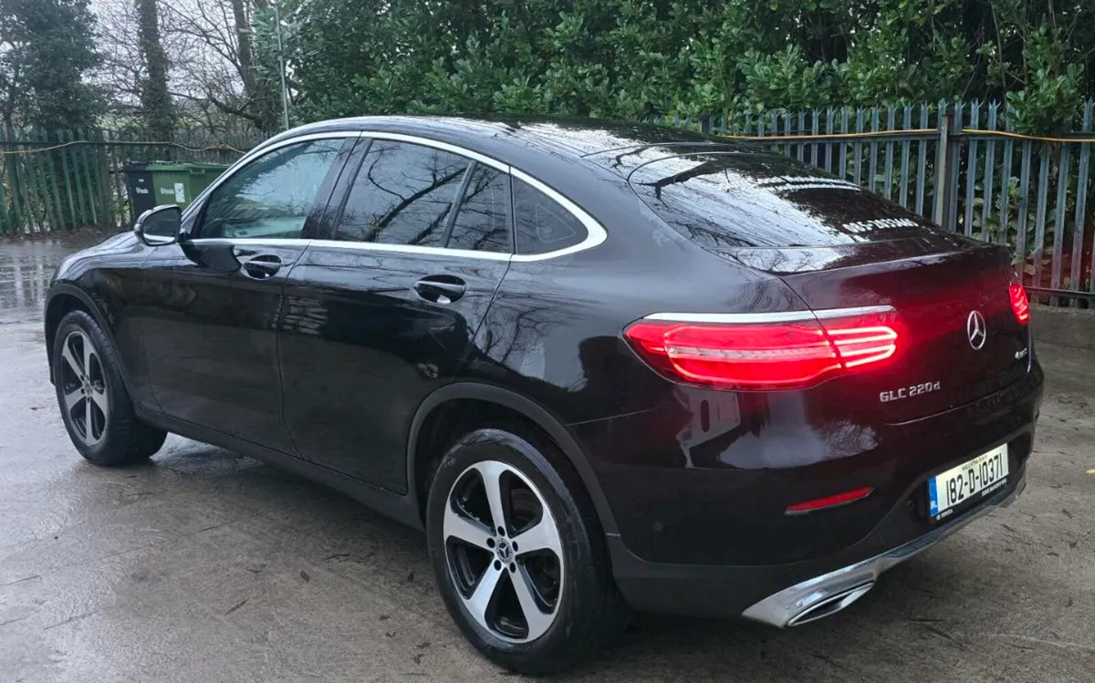 Mercedes-Benz  220 GLC - Image 4