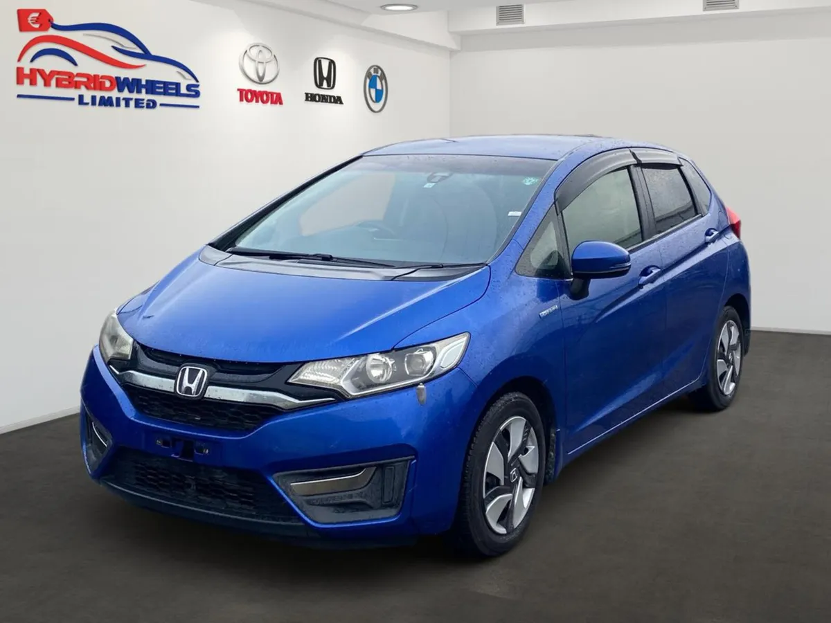 Honda Fit 2014 - Leather Package (52k Km only🔥) - Image 1