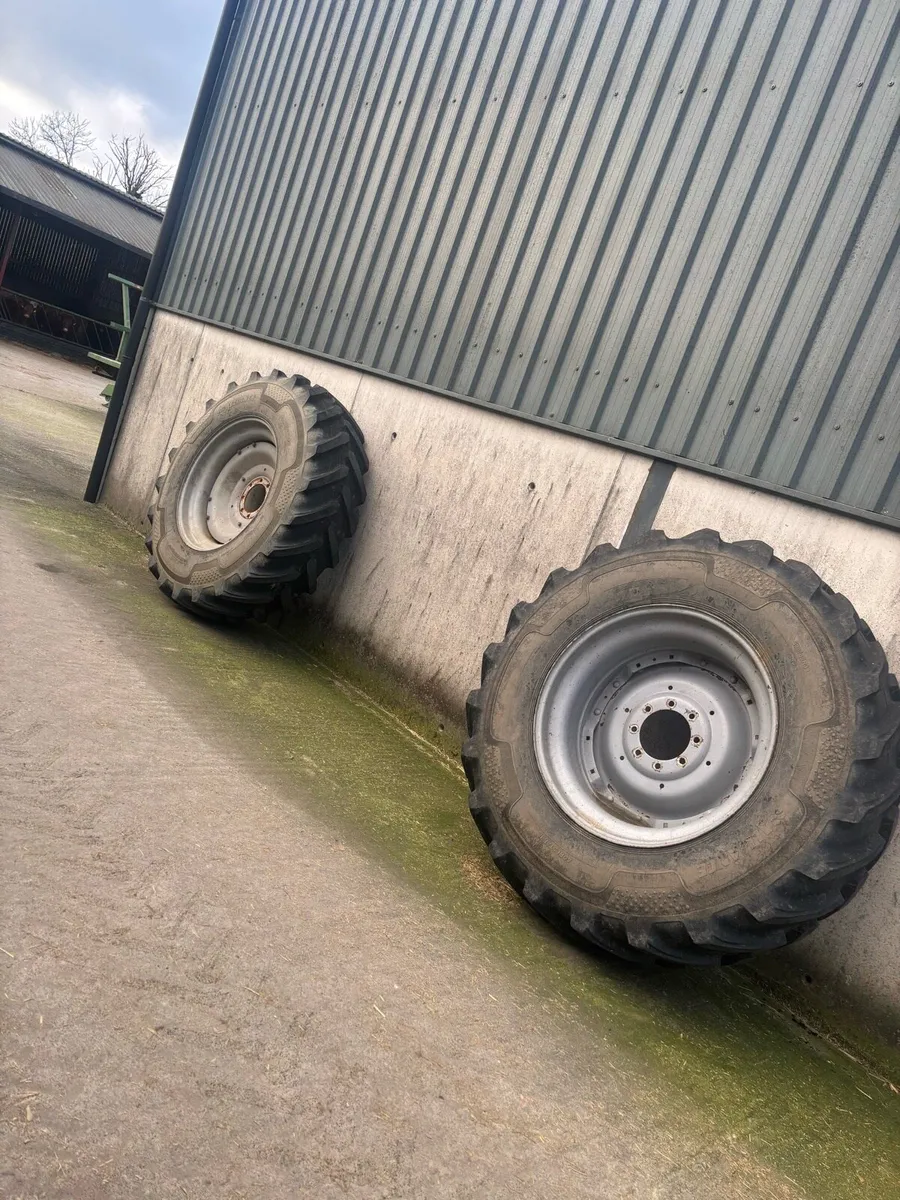 520/85R38 Tyres and rims - Image 1