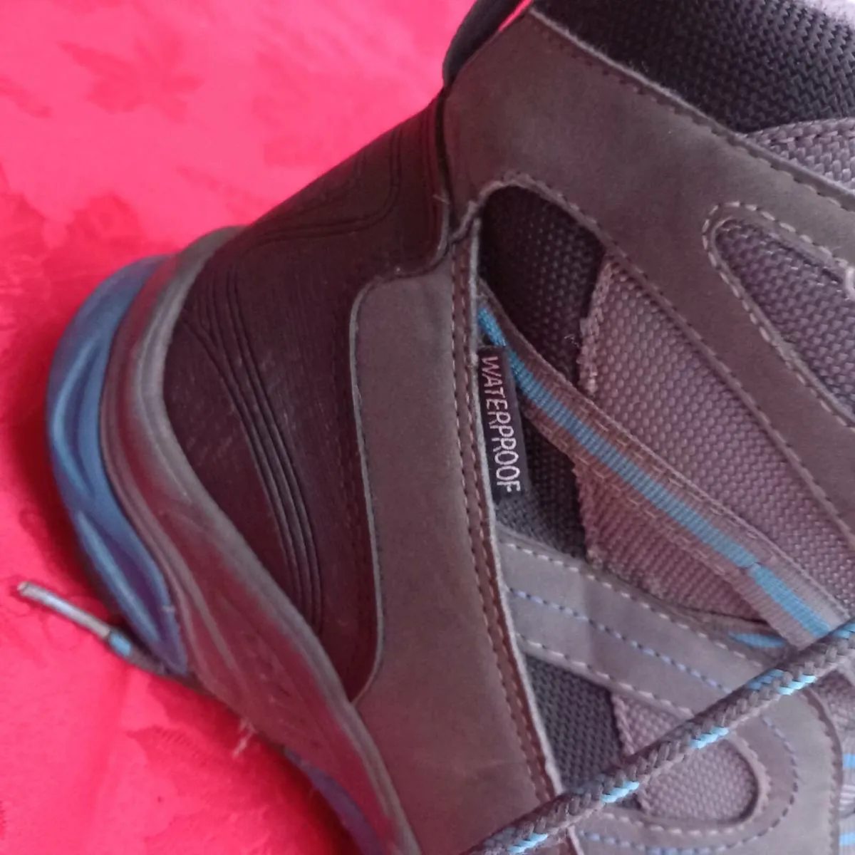Hiking boots - Image 4