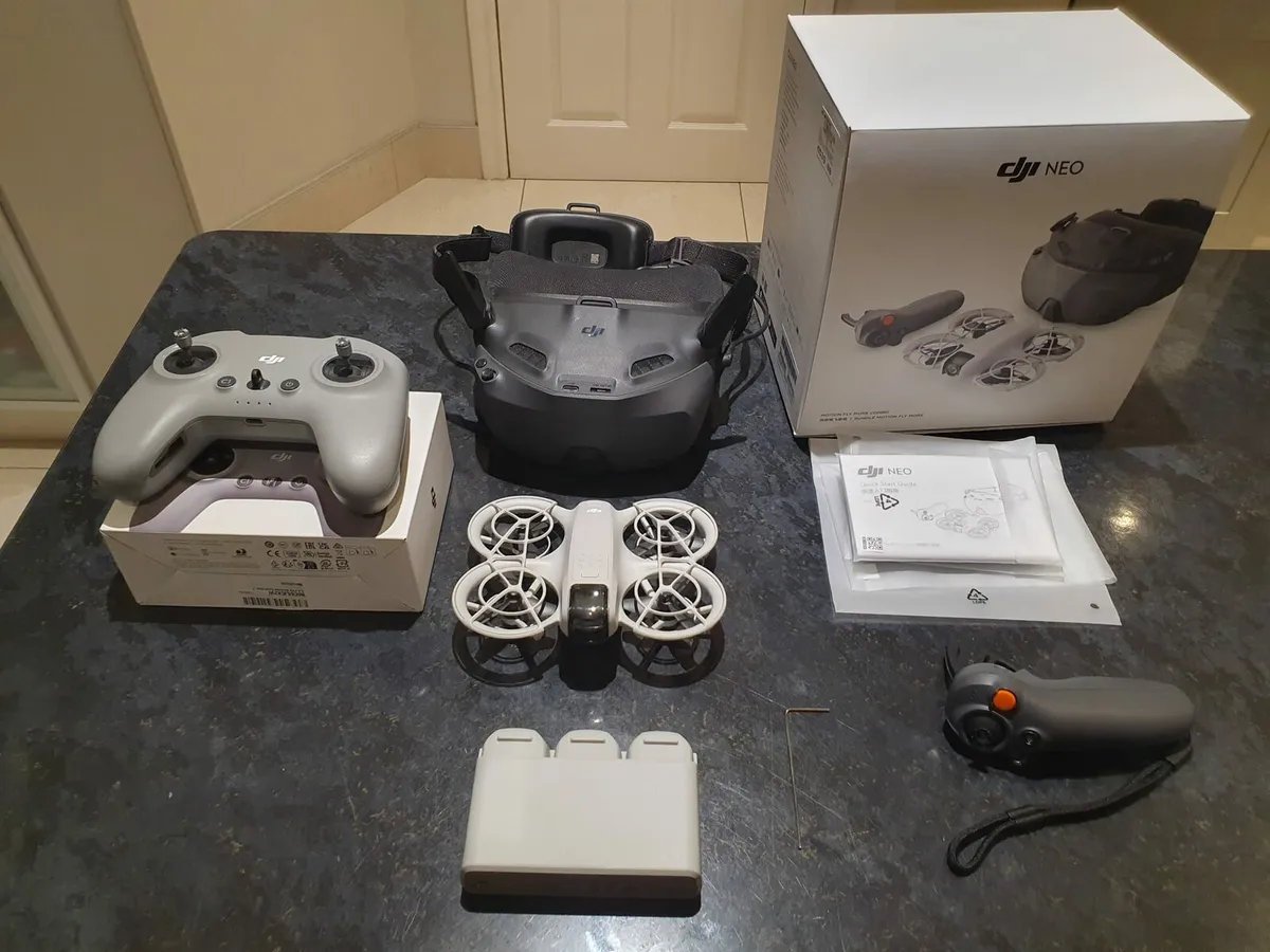 DJI Neo Fly More Combo + Fpv controller 3 - Image 1